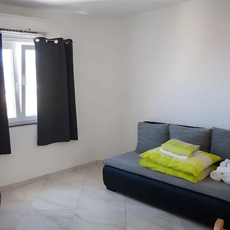 Διαμέρισμα Studio In 45756